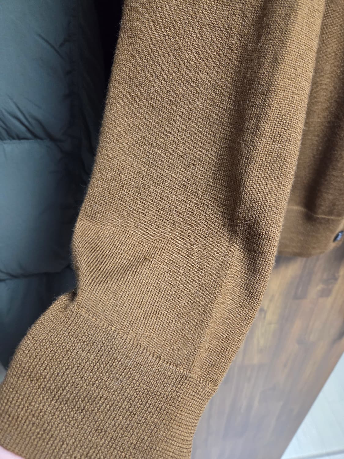 브룩스브라더스 메리노울 가디건 판매합니다. 상품이미지3