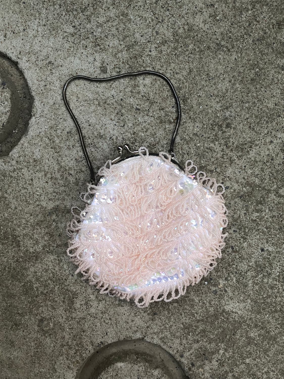 pink round sequin beaded bag 상품이미지4
