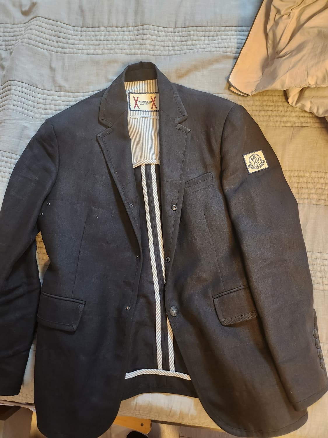 몽클레어 감바블루 자켓 상품이미지2