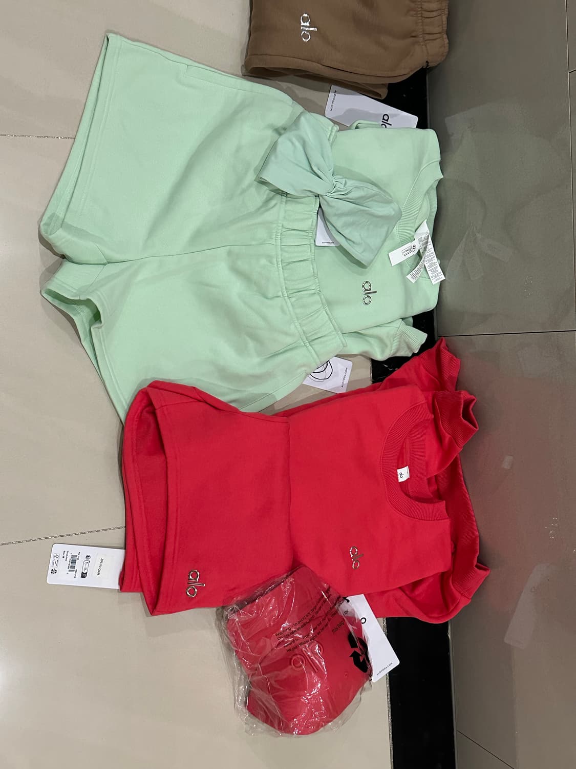 Alo Accolade Short 맨투맨 반바지 새상품 상품이미지1