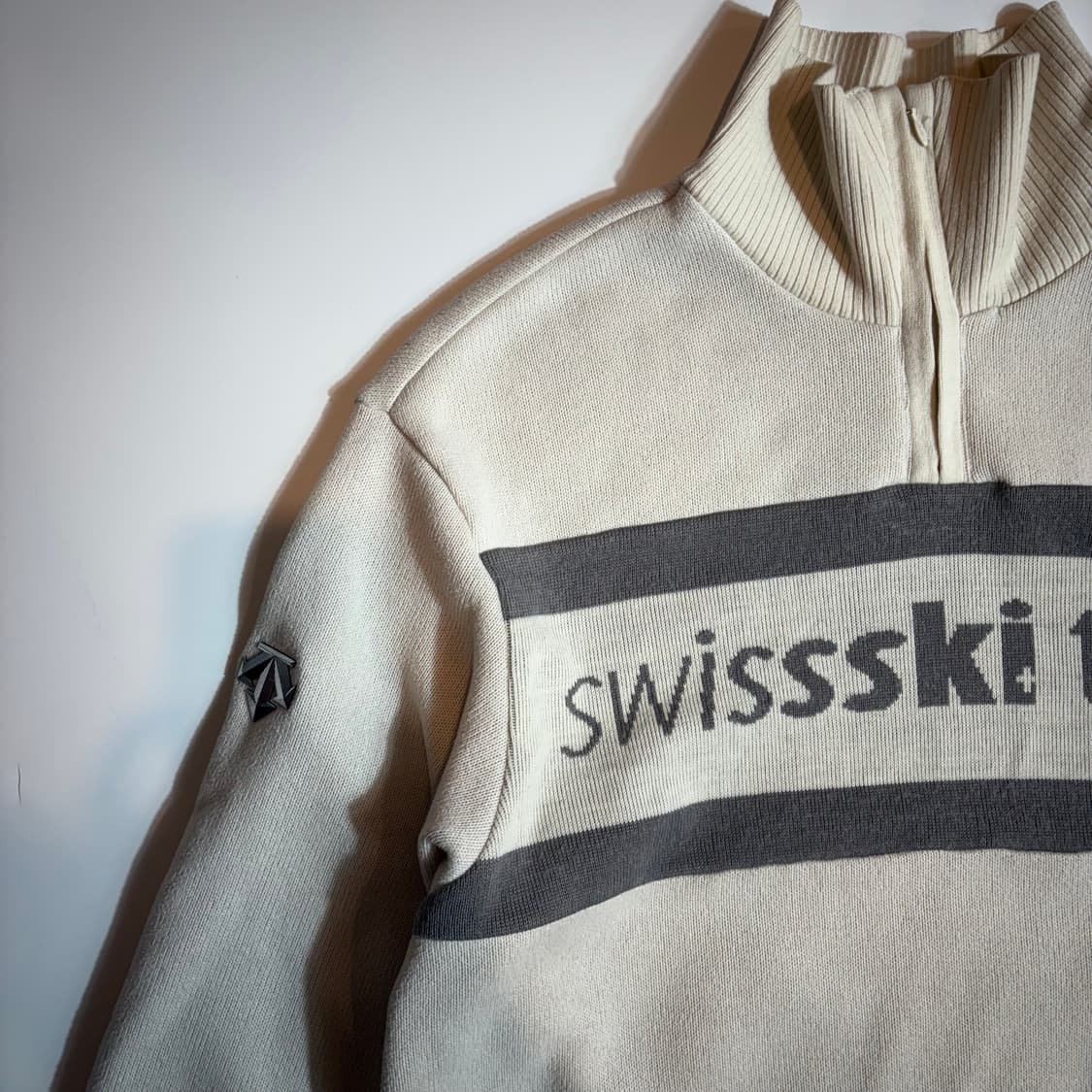 데상트 SwissSki Team 하프넥 니트 상품이미지3