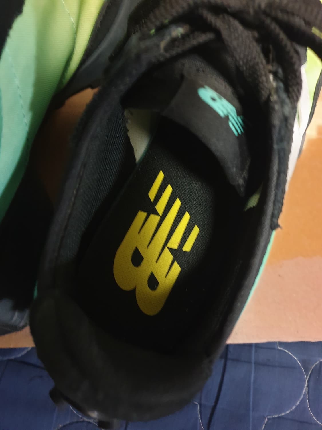 (해외판) 뉴발란스 327 썸머 제이드 그라데이션 스니커즈 블랙(235) 상품이미지6