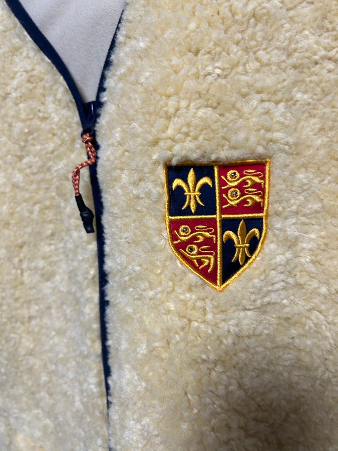 비욘드클로젯 엔아카이브 뽀글이 후리스옐로우 퍼 베스트 조끼 상품이미지5