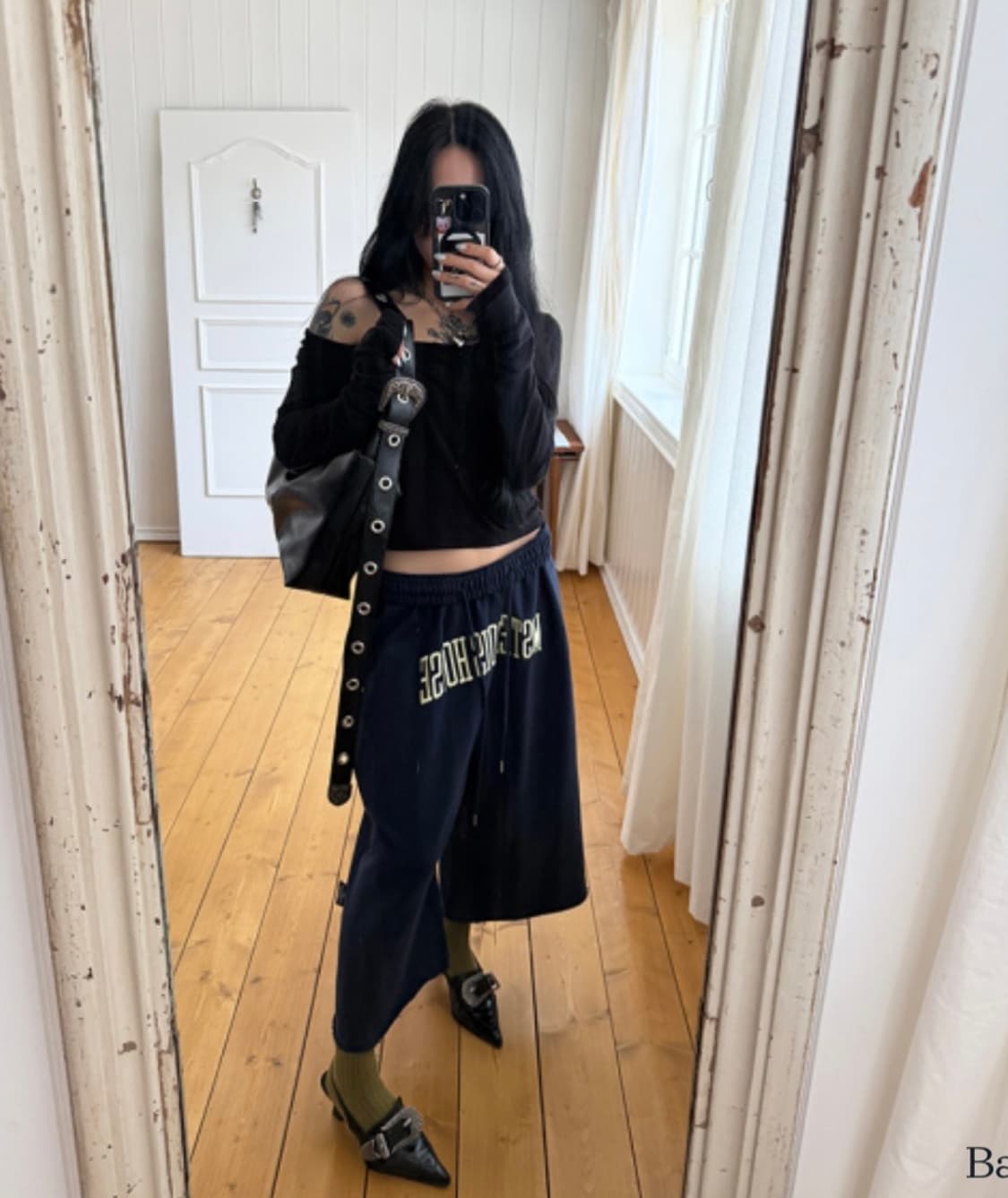 더미스테리어스호텔 린넨 스퀘어 탑 상품이미지2