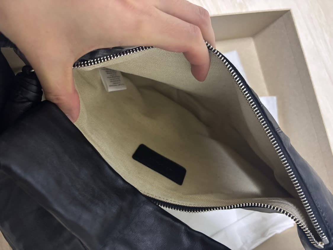 [S] 르메르 크루아상백 나파 레더 블랙 상품이미지5