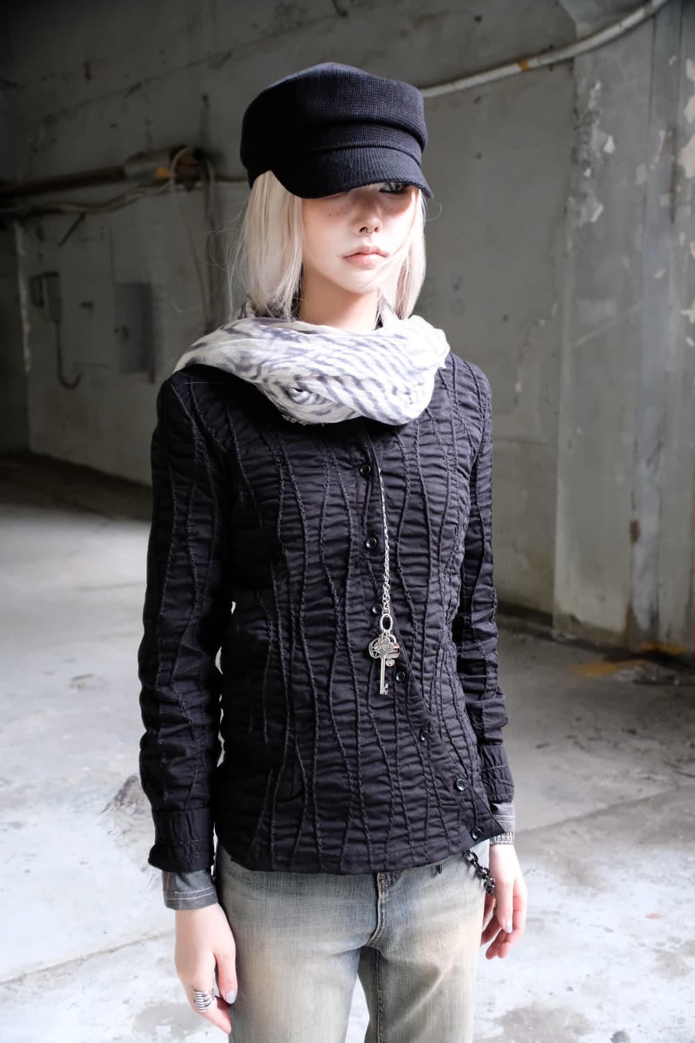 Curved crinkle shirt 상품이미지3