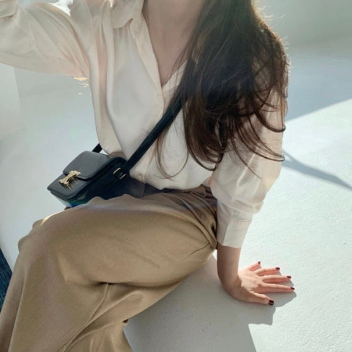 오어데이즈 실키 블라우스 페일피치 상품이미지1