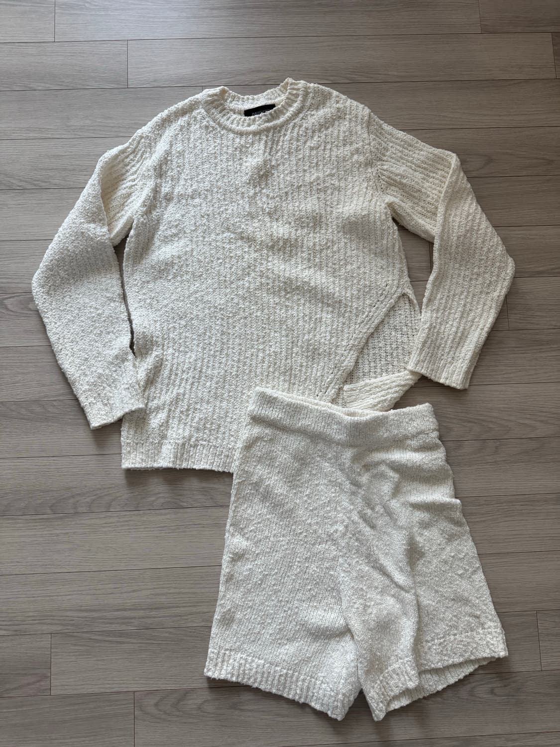 도우터 x 카인다쿨 아영 부클레 풀오버 + 쇼츠 (아이보리) 상품이미지2