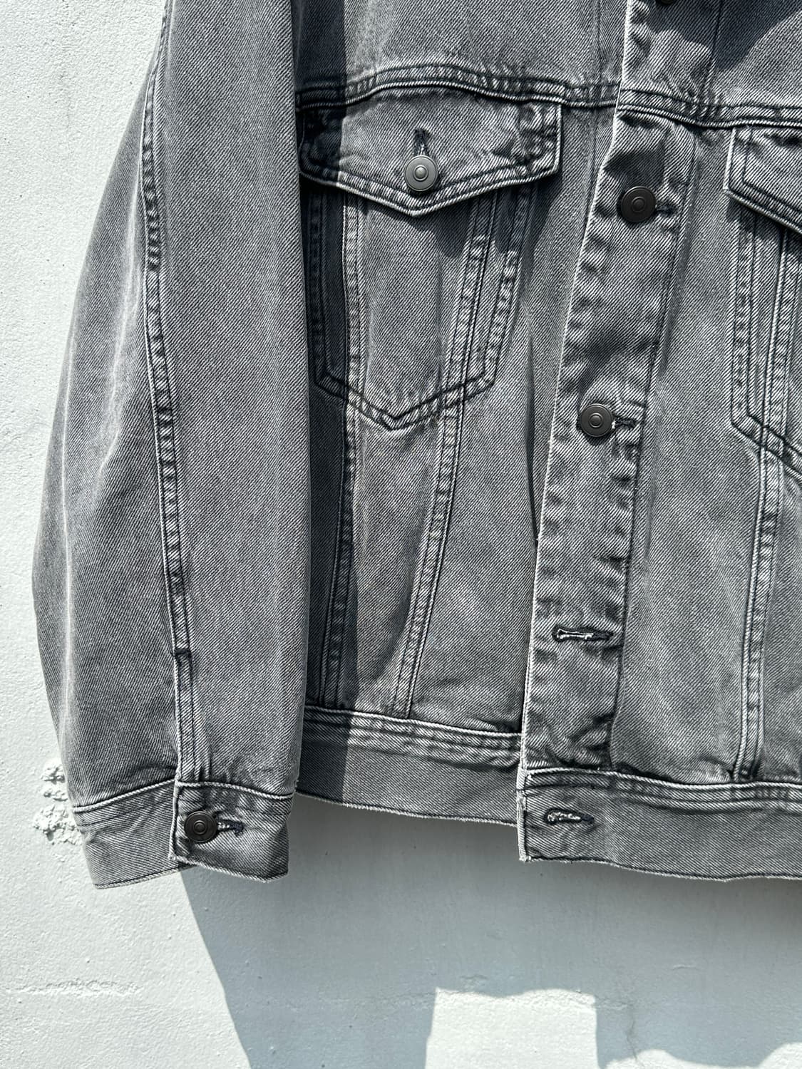 [XL] 자라 그레이 워싱 데님 트러커 자켓 상품이미지5