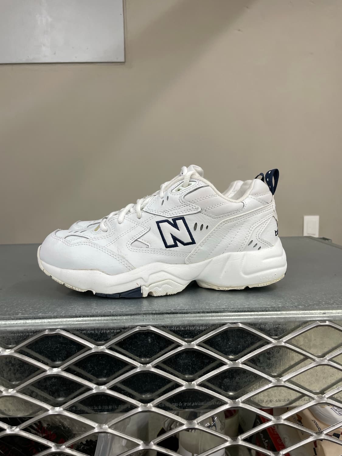 뉴발란스 608v1 260 상품이미지1