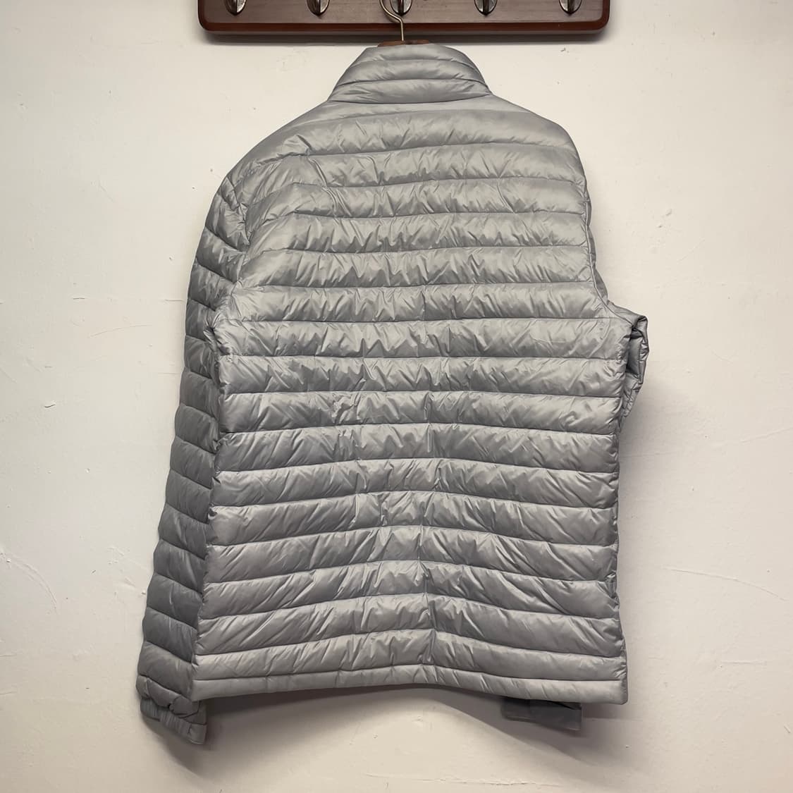머렐 프리미엄 덕 다운 그레이 경량 패딩 자켓    상품이미지4