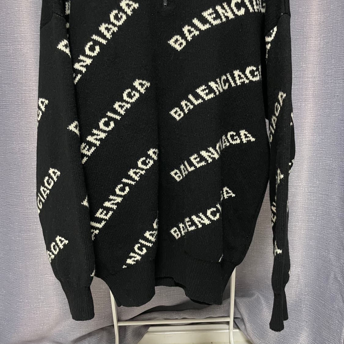 발렌시아가 반집업 멀티로고 니트 S (105-110) 상품이미지3