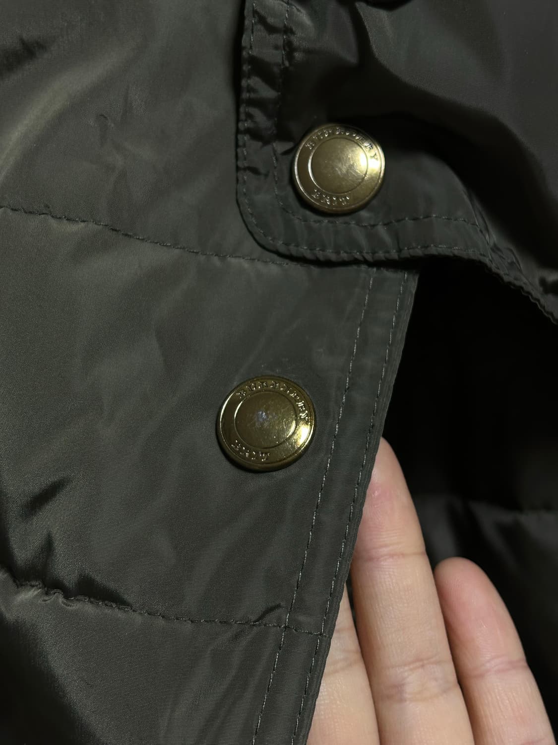 (정품) 버버리 브릿 카키 여성 패딩 코트 M 상품이미지7