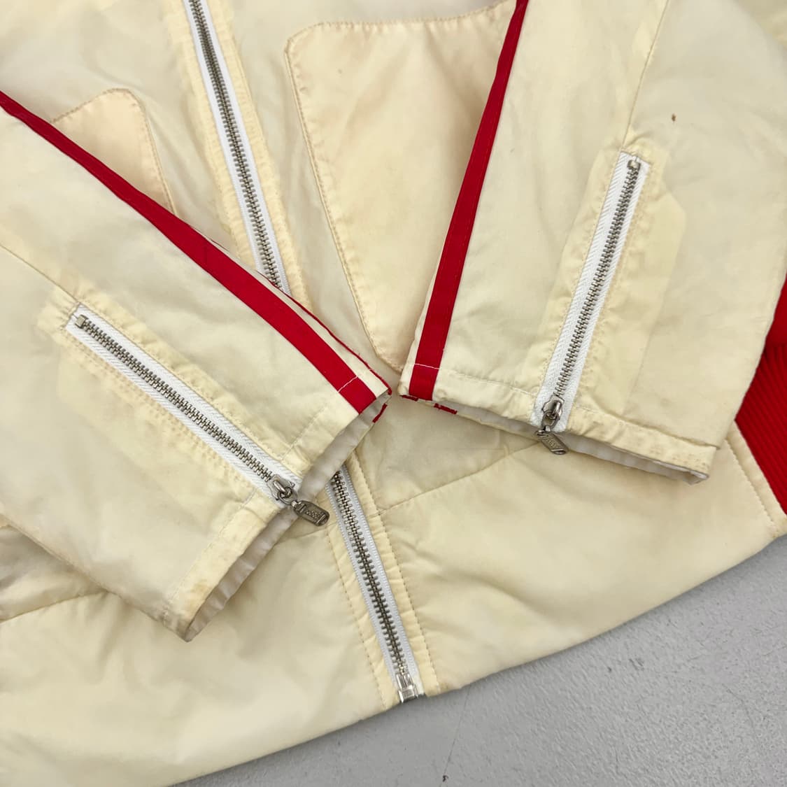 아디다스 바이커 삼선 아이보리 레드 배색 점퍼 자켓 상품이미지4