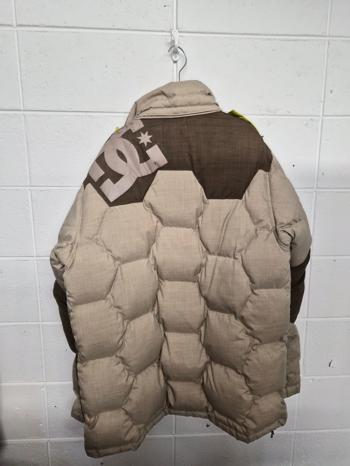 105) DC 스노우보드 보드복 패딩 팝니다 상품이미지2