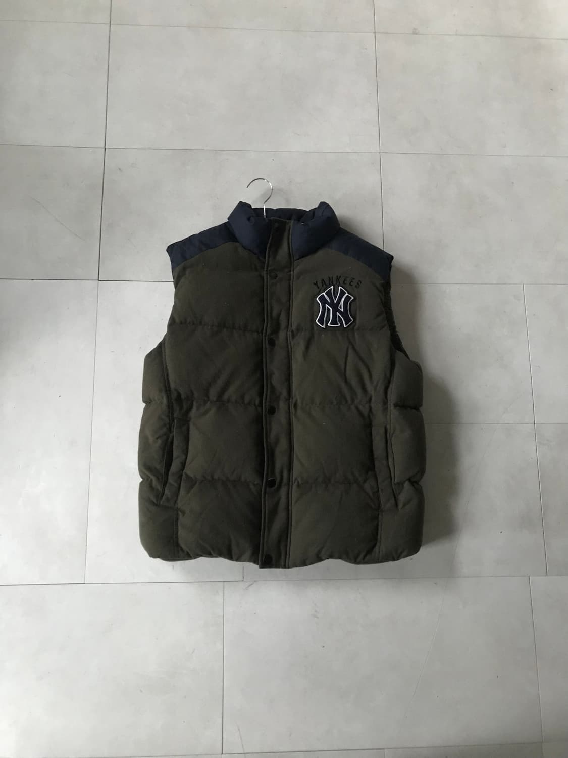 MLB 카키 패딩조끼 상품이미지7