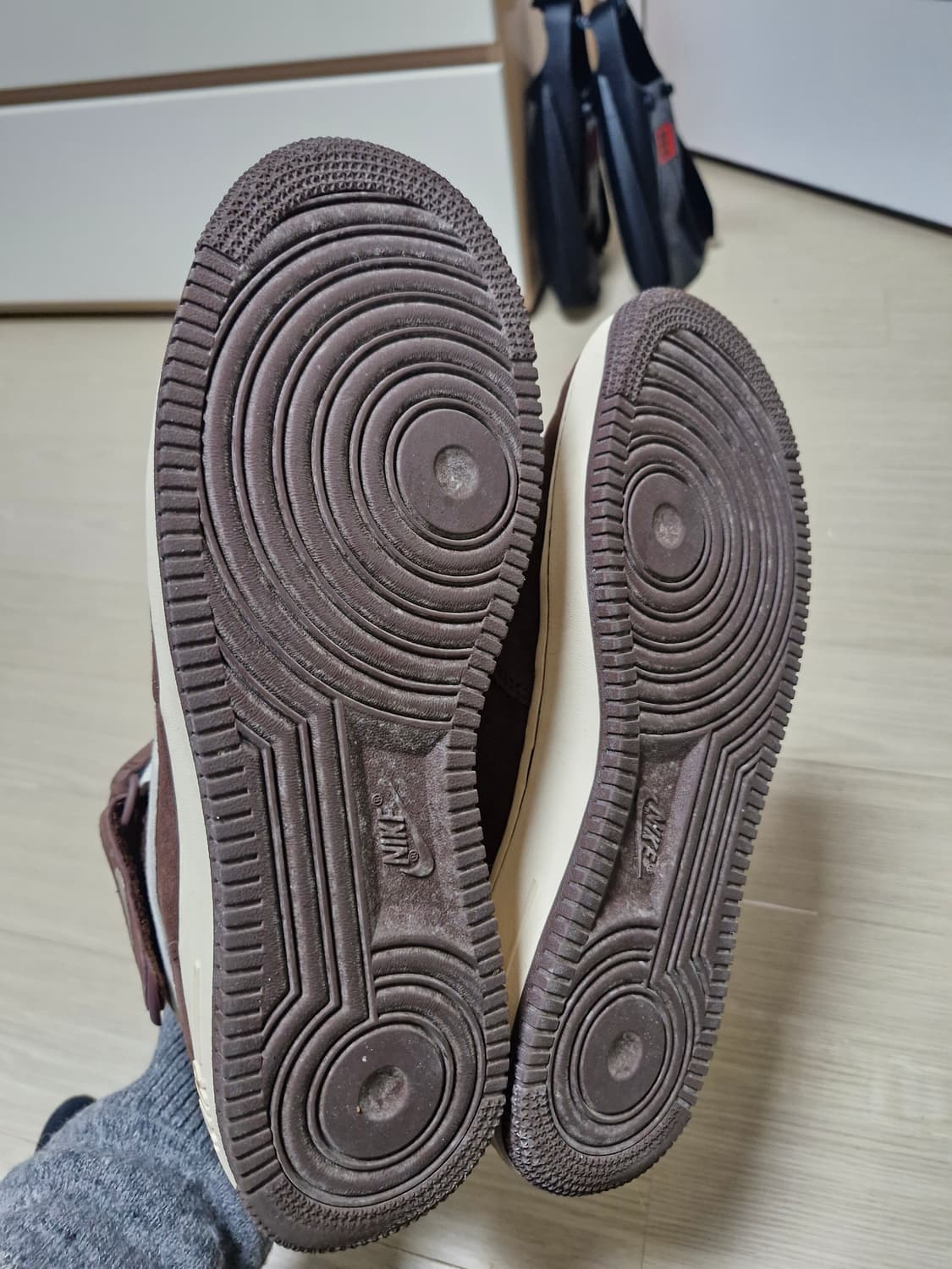 [280] 나이키 에어포스 1 미드 '07 QS 초콜릿 상품이미지4