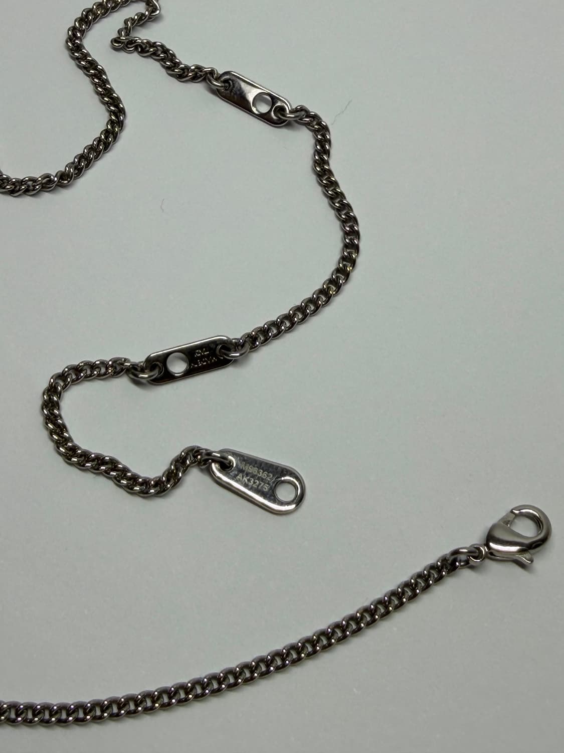 (정품) (새상품급) 루이비통 모노그램 이클립스 목걸이 상품이미지10