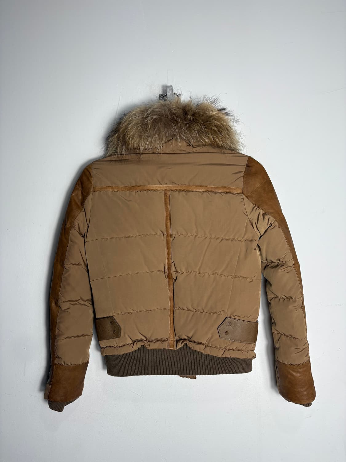 Vov 보브 퍼 카라 가죽 디테일 패딩 상품이미지7