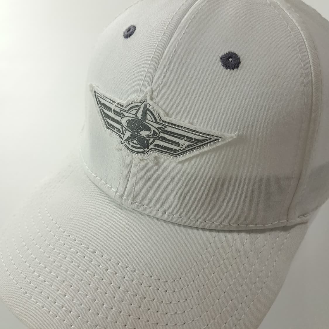 오클리 00s 화이트 윙스타 볼캡 P2109 상품이미지1