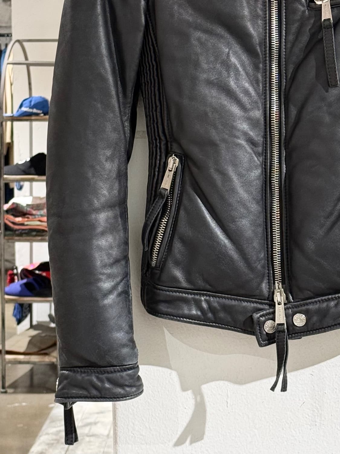 디스퀘어드2 08FW 블랙 레더 다운 바이커 자켓 상품이미지4