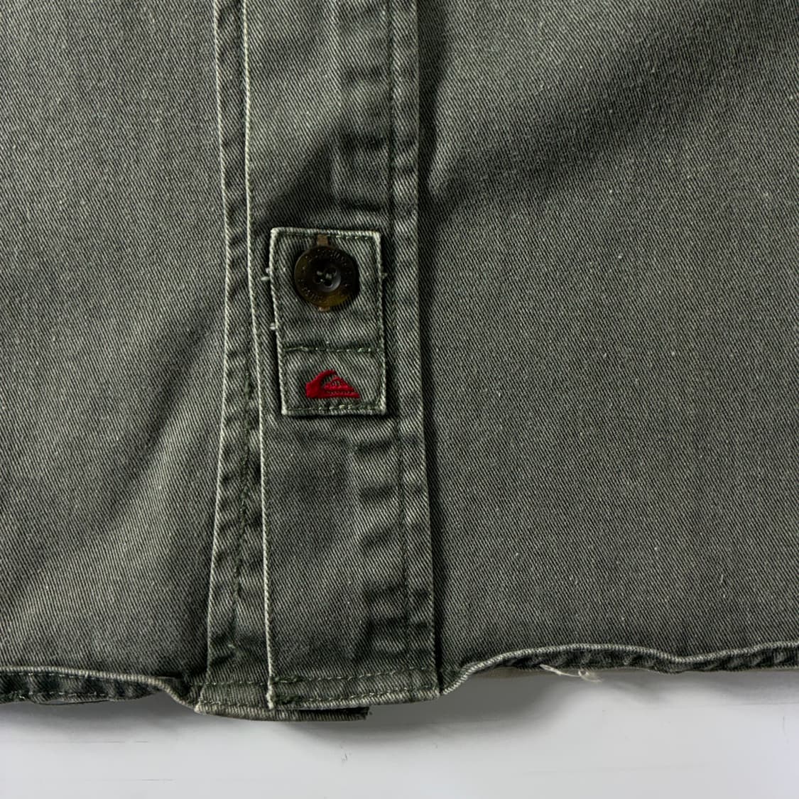 Quiksiver 퀵실버 포켓 아이언 버튼데님 셔츠 상품이미지5