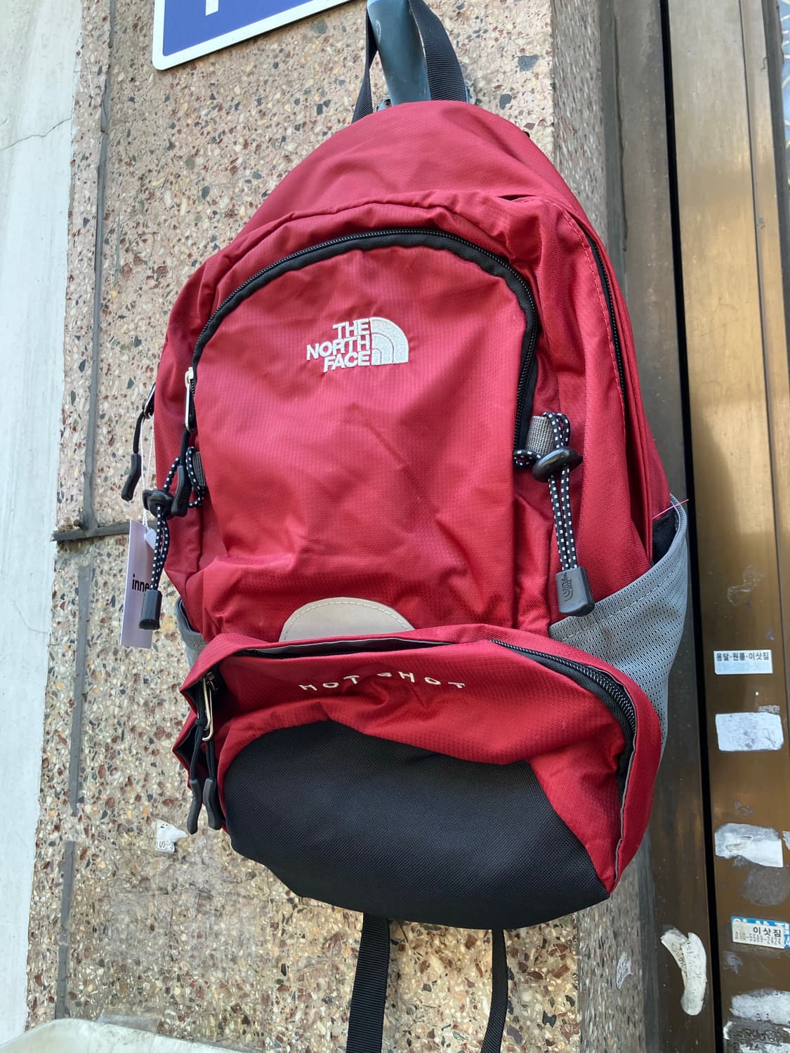 THE NORTH FACE 핫샷 유틸리티 레드 백팩 상품이미지3