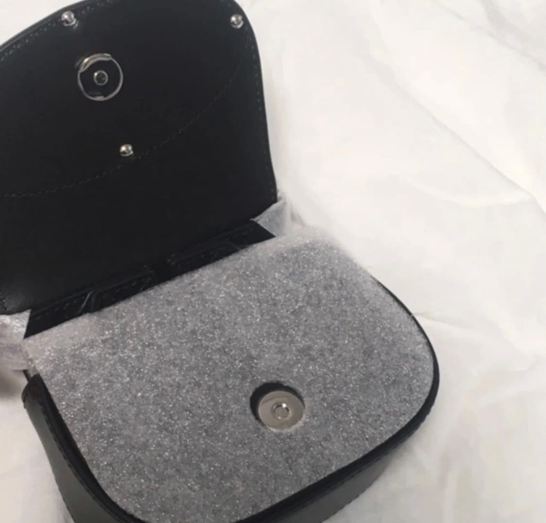 [새상품] 제니가방 디젤 미니백 상품이미지2