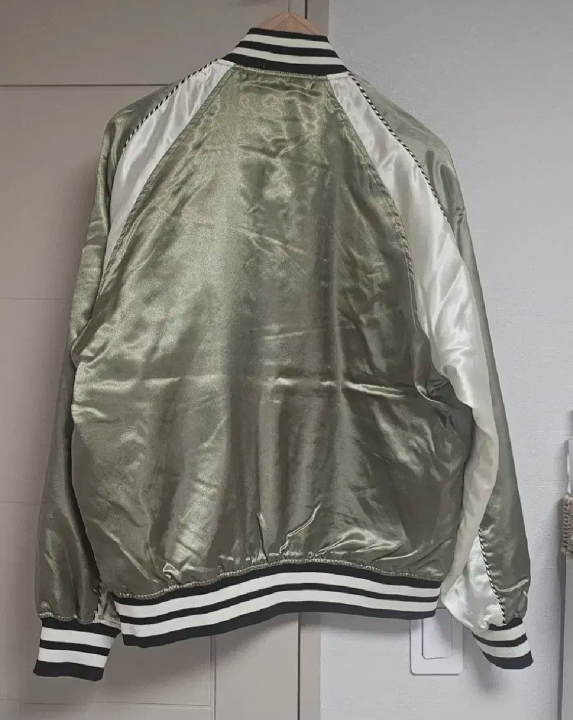 위캔더스 SOUVENIR 자켓 L 새상품 상품이미지2