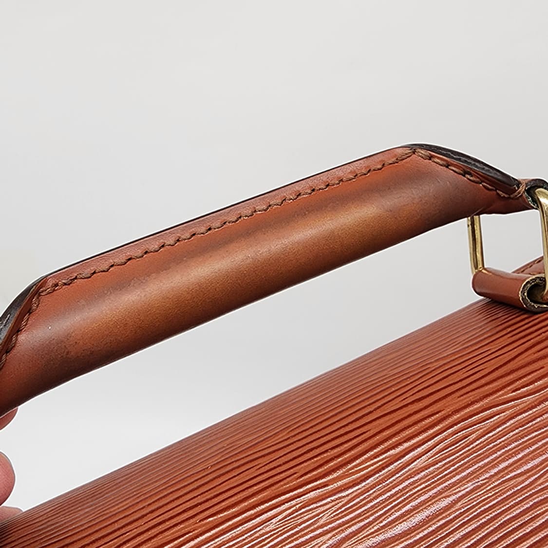 루이비통 에삐 세르비엣 콘세이에 서류가방 카멜 상품이미지6