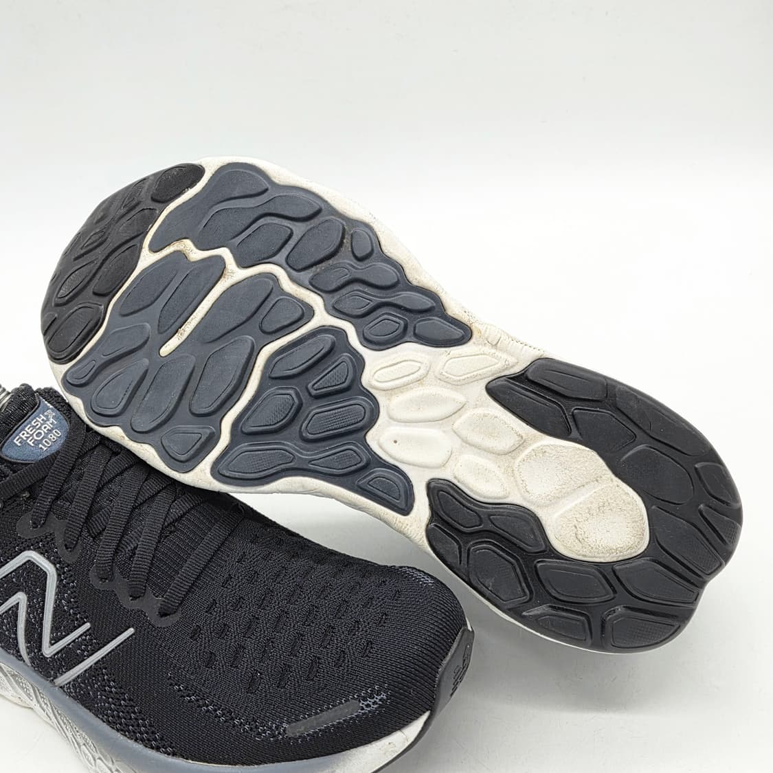 뉴발란스 프레쉬 폼 X 1080v12 블랙 (260 2E) 상품이미지3