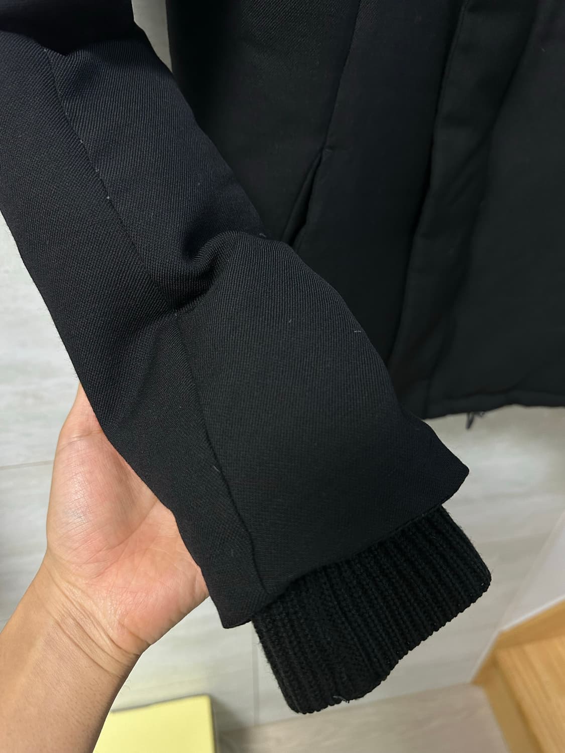 더 비르디안느 블랙 패딩 사이즈 2 상품이미지4