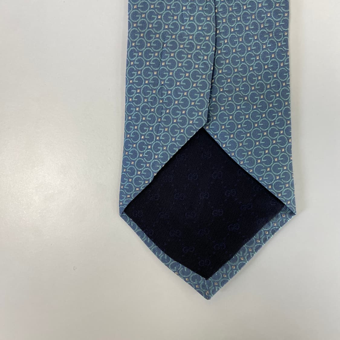 구찌(GUCCI)  G모노그램  명품 정품 넥타이 8.2cm 상품이미지7