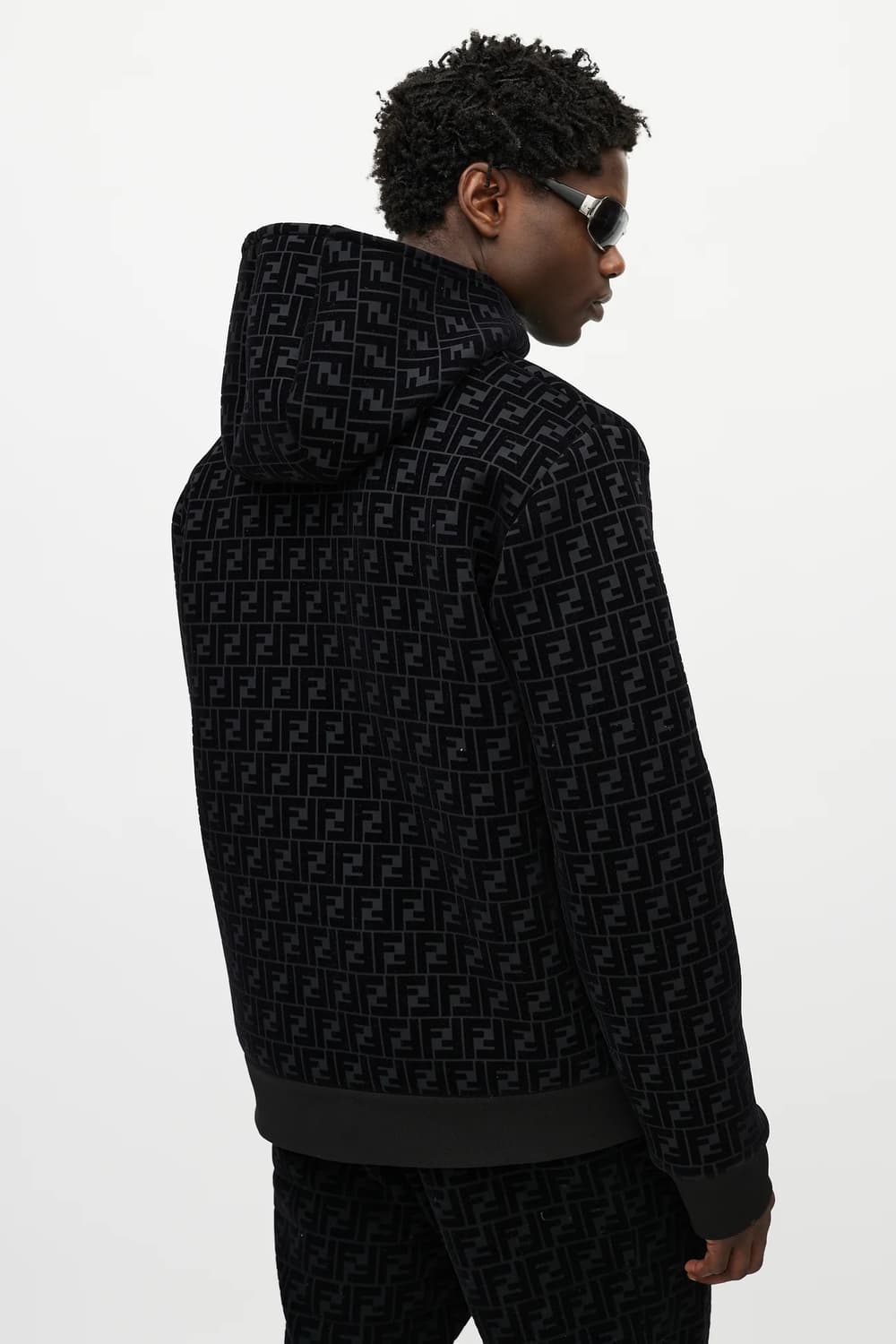 (S+/50) / 펜디 모노그램 벨벳 블랙 후드집업 상품이미지8