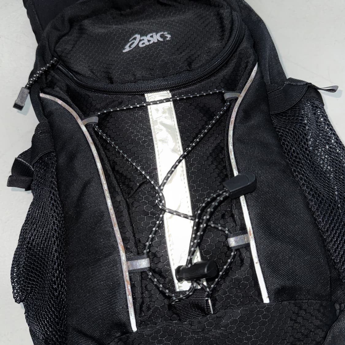 아식스 00s 테크니컬 백팩 블랙 상품이미지4