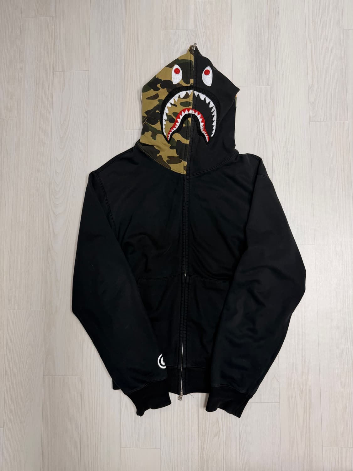 베이프 샤크후드 블랙 녹계 2XL 상품이미지1
