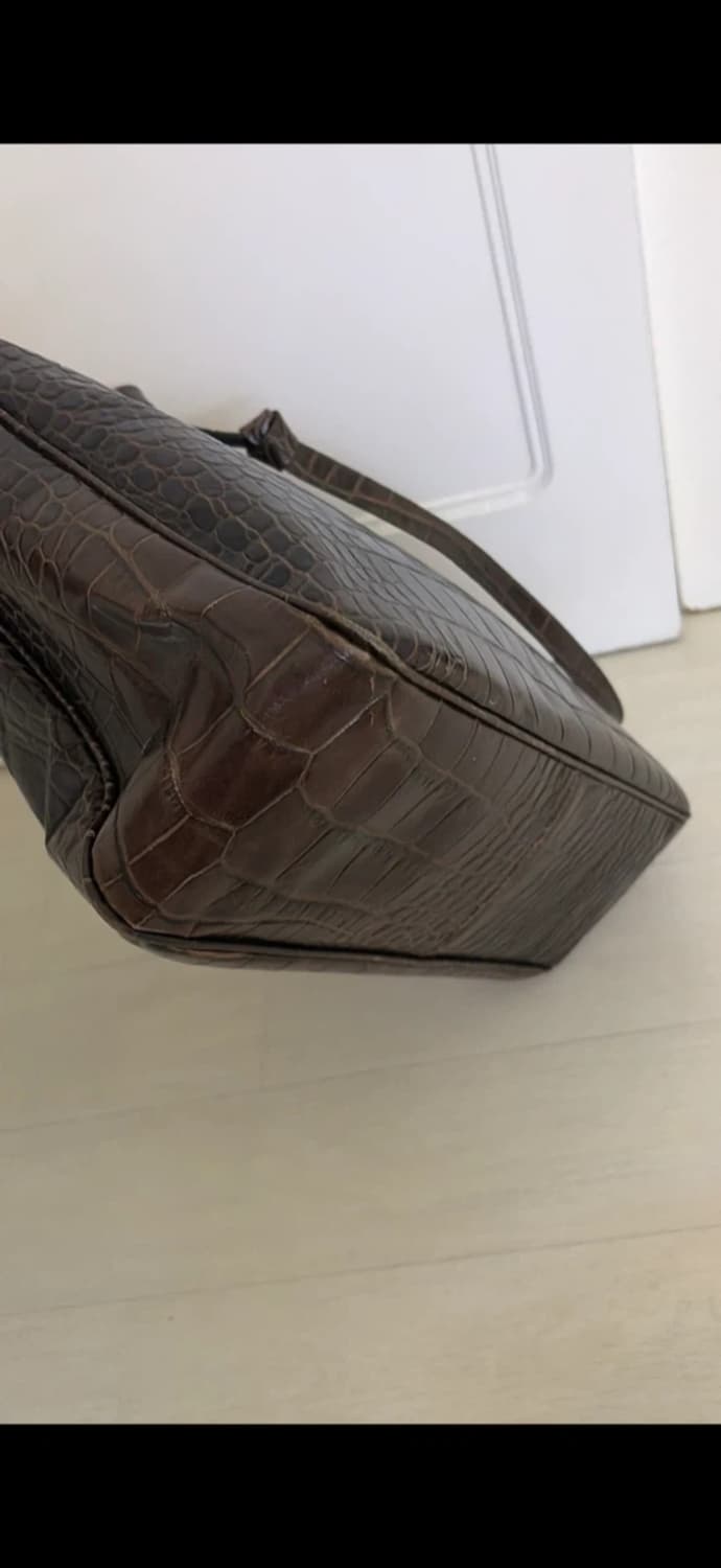 Furla 가죽 토트백입니다 갈색 악어 패턴이 고급스러워요 토트백과 숄더 상품이미지4