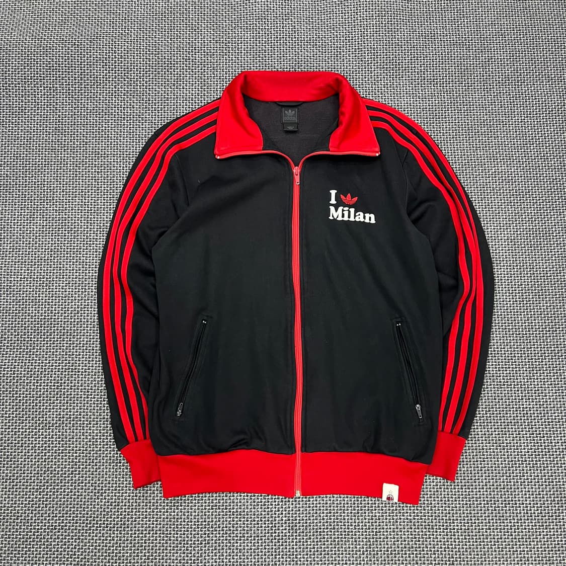 착샷O 아디다스 AC밀란 검빨 져지 100 상품이미지1