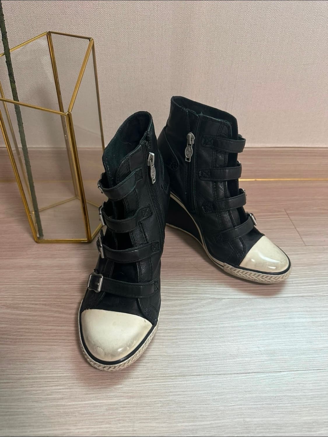 아쉬 델마 웨지레더 하이탑240 상품이미지1