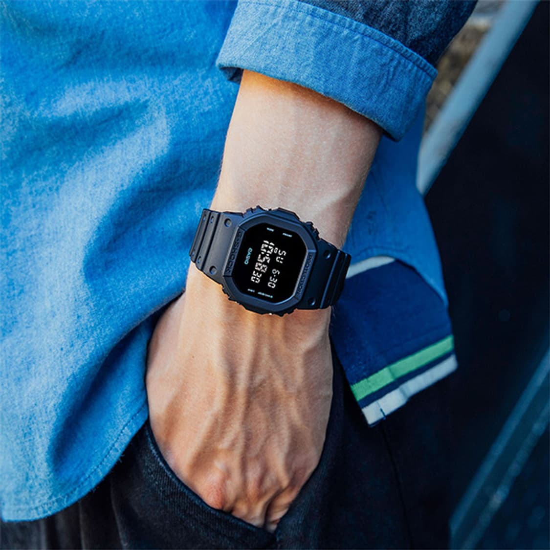 카시오 지샥 DW-5600UBB-1DR 상품이미지2