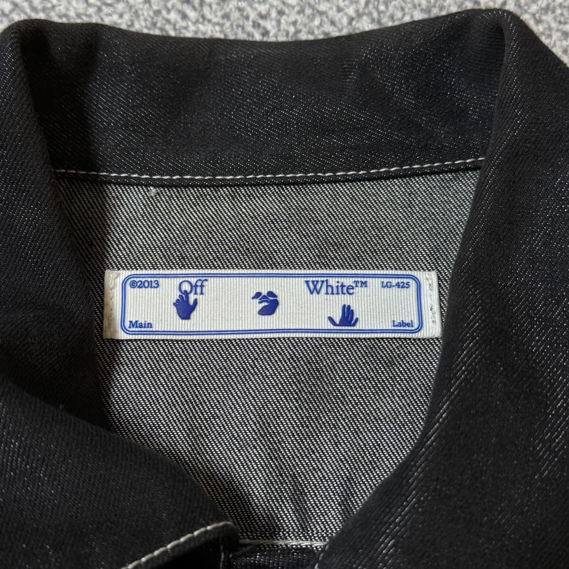 [정품 QR] 오프화이트 트러커 데님 자켓 상품이미지7