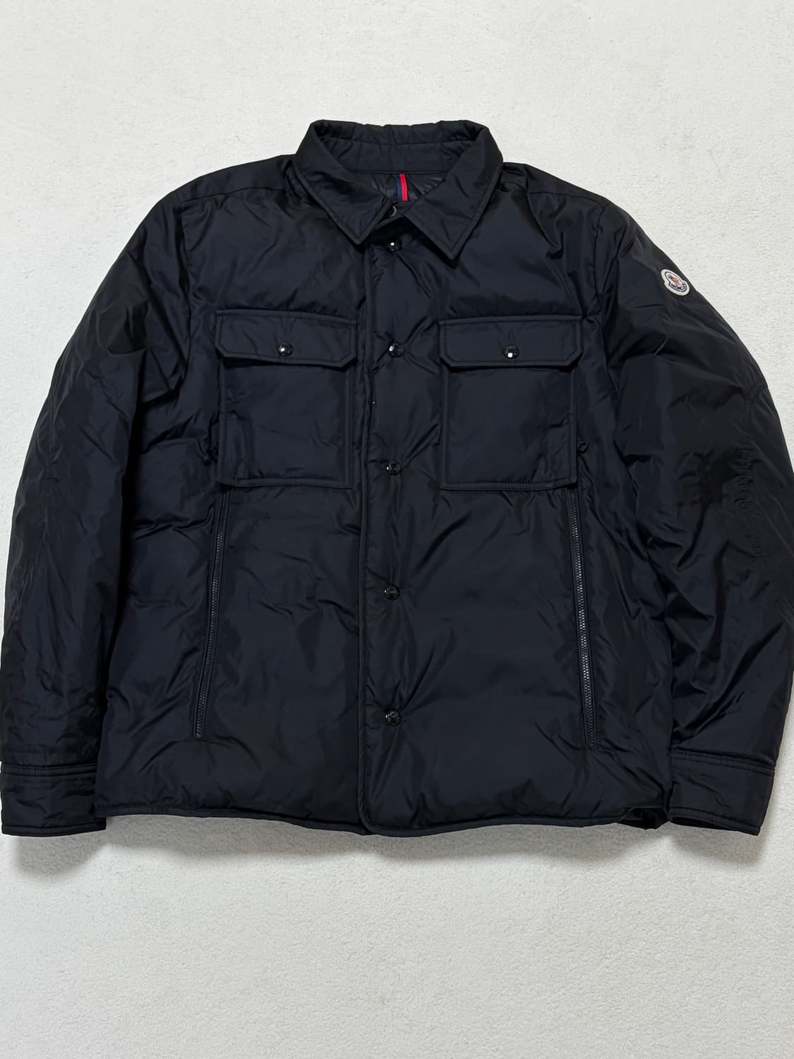 (새거급) 22fw 몽클레어 미오만드레 2 몽클레어 게이지 셔츠형 패딩2 상품이미지1