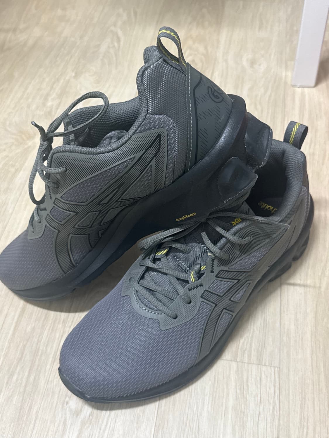 아식스 젤 퀀텀 270 상품이미지1