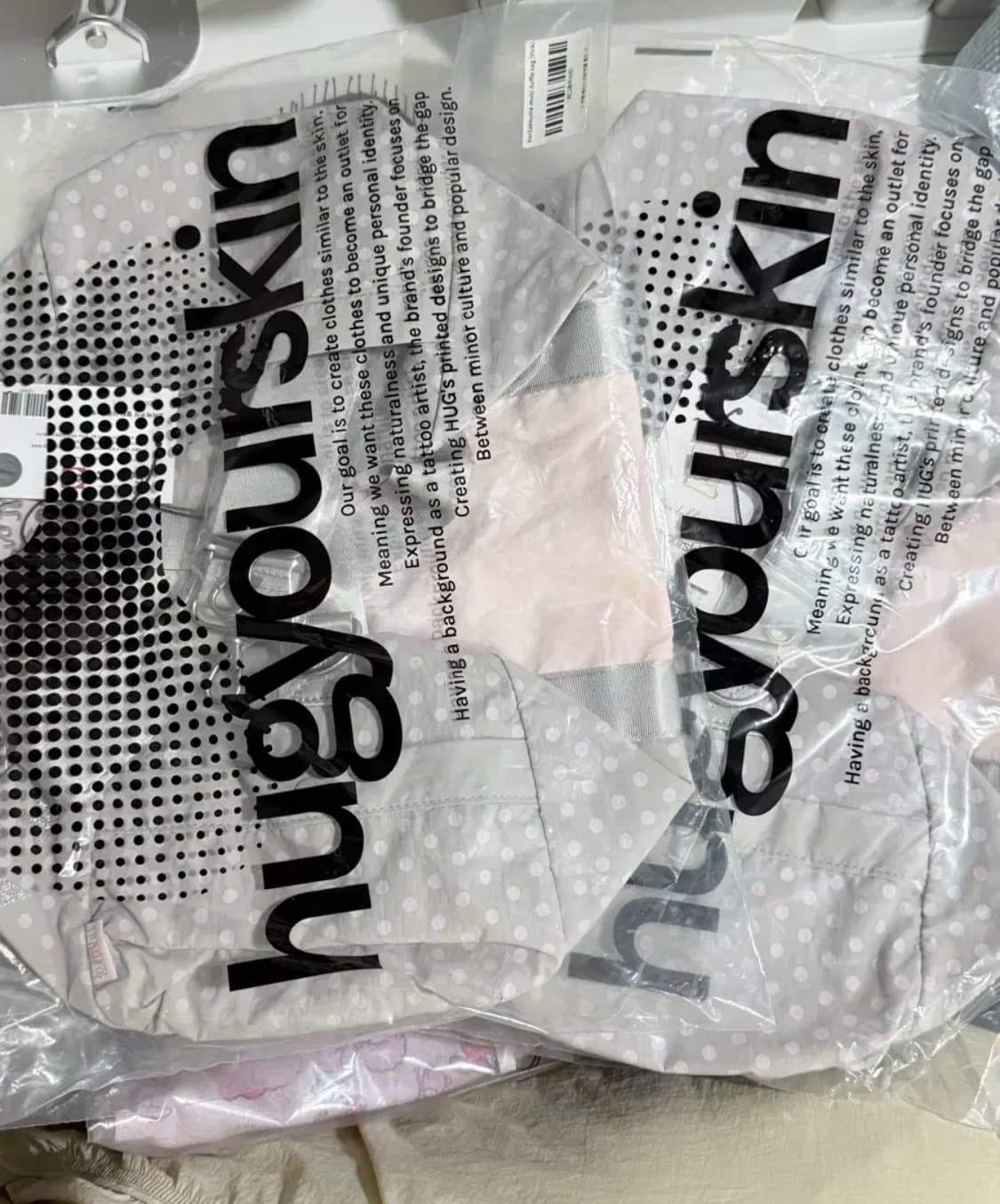 (새상품) 허그유어스킨 코리락쿠마 보스턴 더플백 상품이미지2