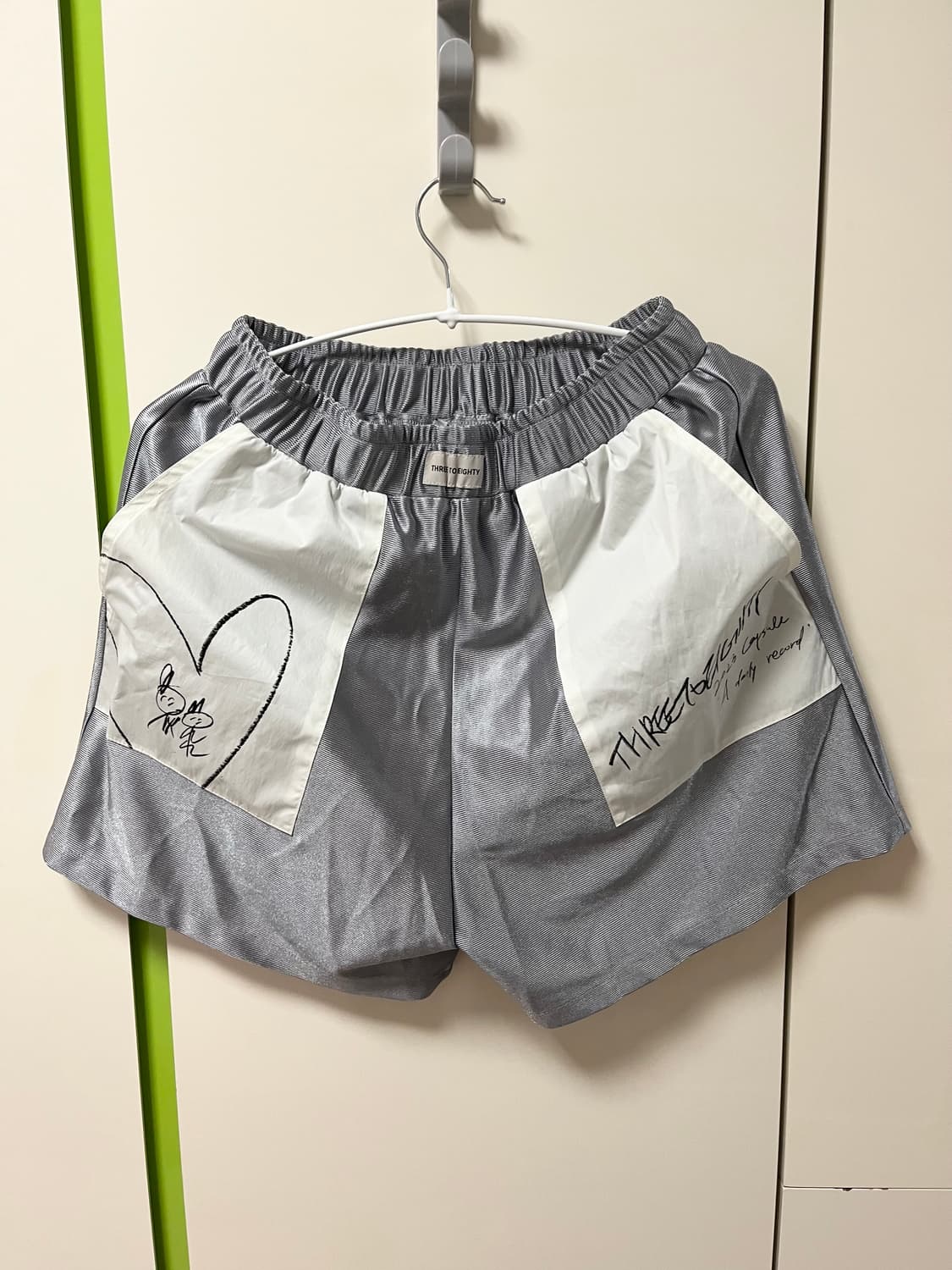 Silver shorts 실버 쇼츠 반바지 상품이미지2