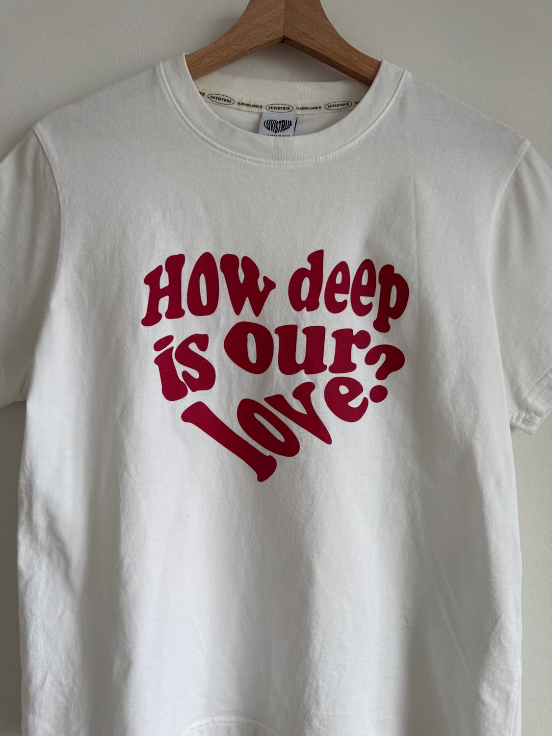 러브이즈투르(LUVISTRUE) 반팔 티셔츠 상품이미지3