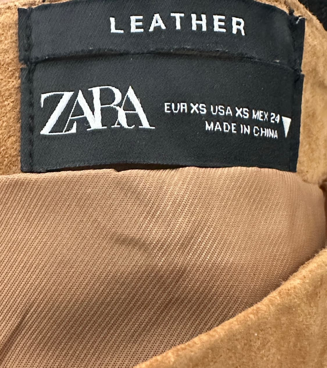 ZARA 리얼스웨이드 골반스커트 XS 상품이미지5