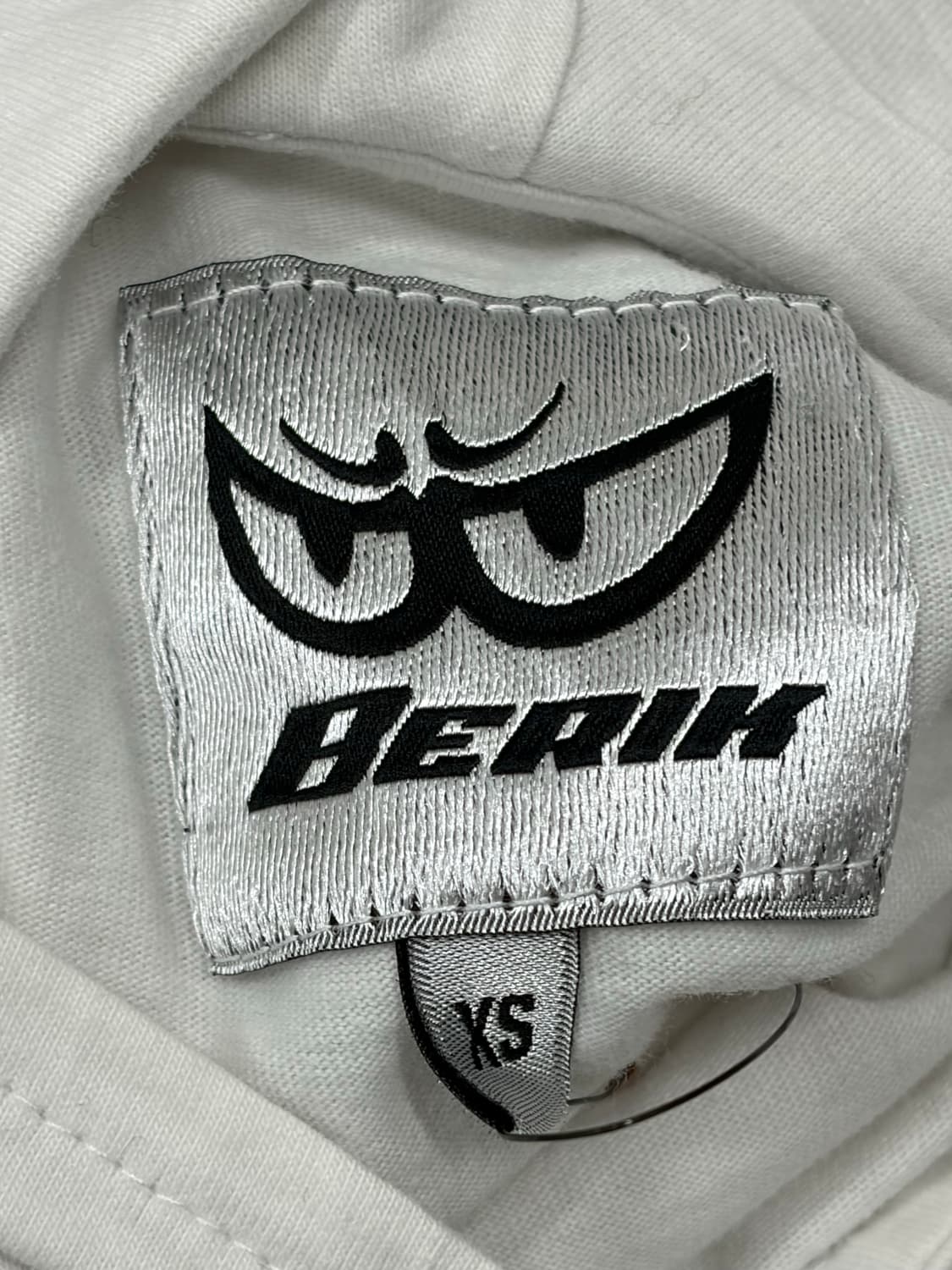 베릭 하이넥 후드 롱슬리브 상품이미지5