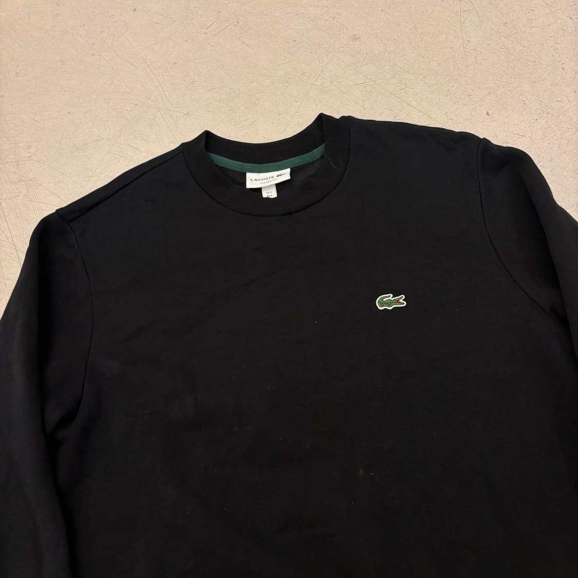 라코스테 스몰로고 블랙 맨투맨 상품이미지2