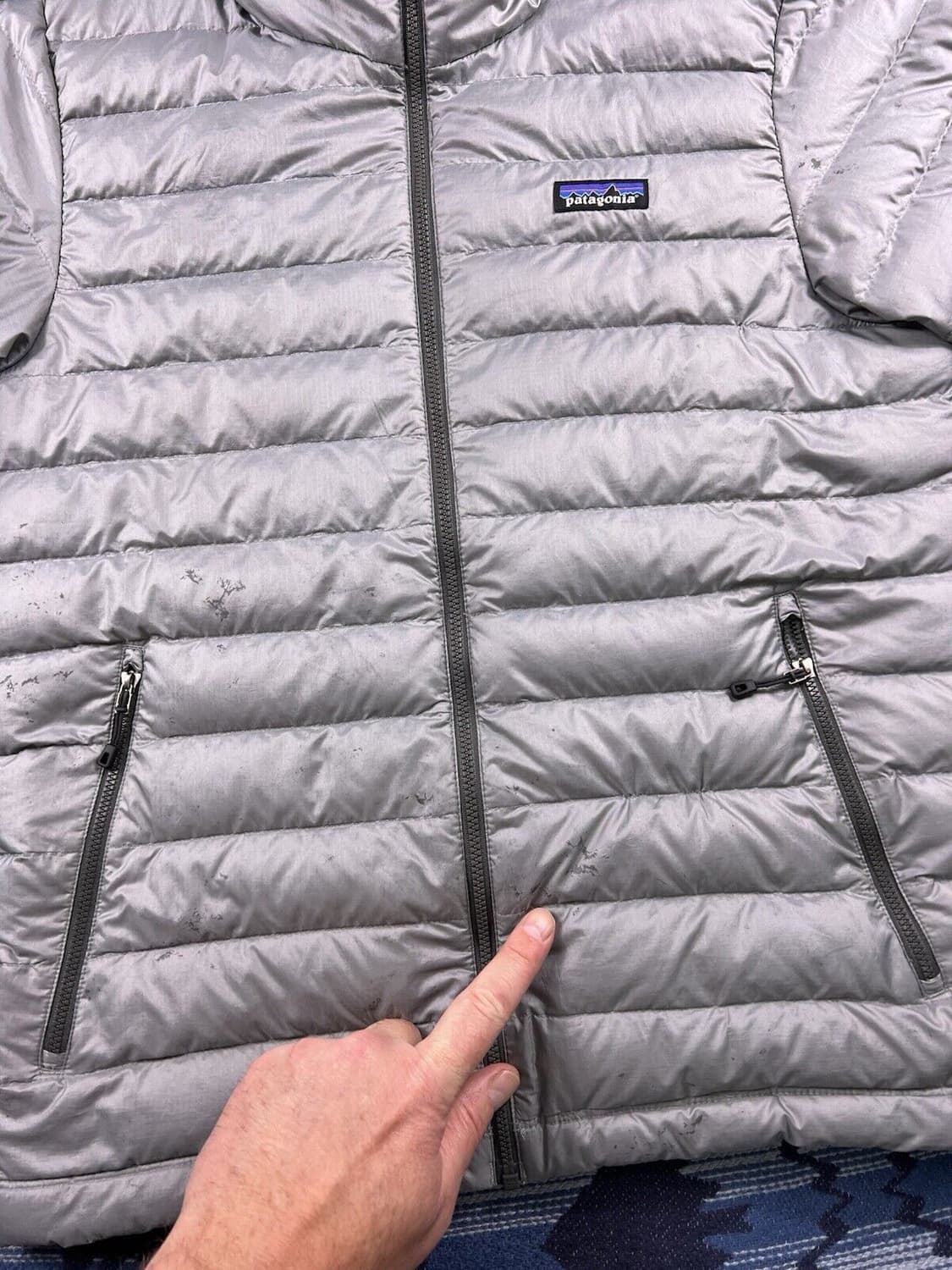 파타고니아 멘즈 후디 경량패딩 그레이 상품이미지6